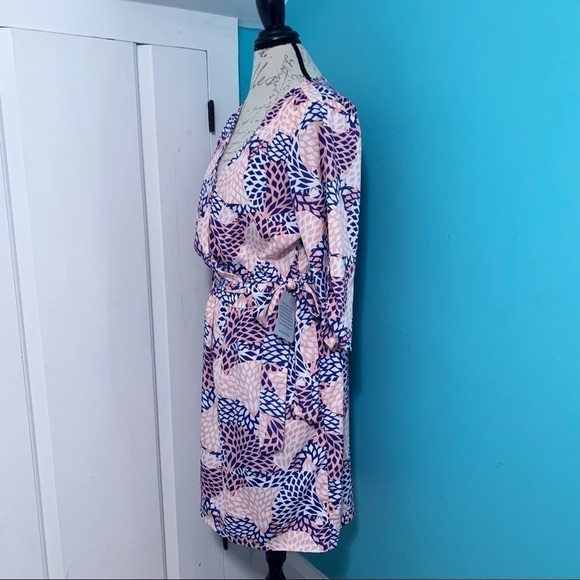 Presley skye Print Surplice Shirtdress - Picture 3 of 7